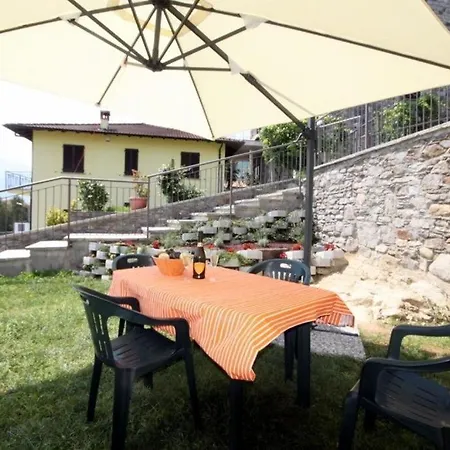 Apartament My Holiday - Casa Adele - Glicine Vercana