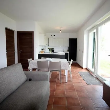 My Holiday - Casa Adele - Glicine Apartament *